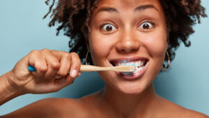 Les bienfaits du dentifrice naturel pour les dents et les gencives